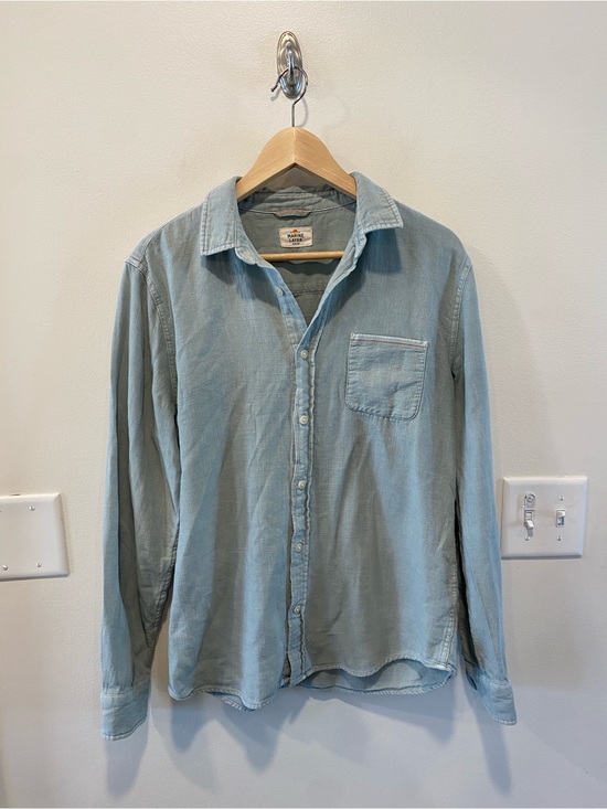 Marine Layer Tops - Marine Layer women’s Jane relaxed shirt size medium lignt green